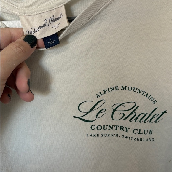 Universal Thread TShirt Bundle - Picture 4 of 9